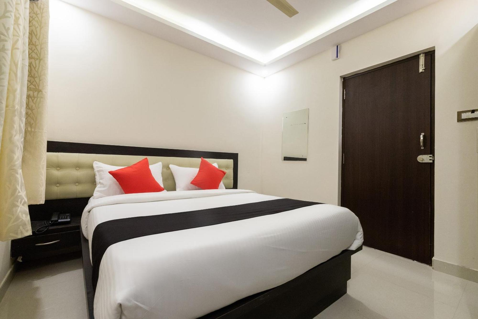 Capital O Regal Suites Bengaluru Kültér fotó